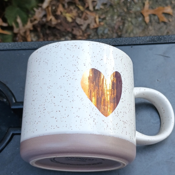 Starbucks 2017 Metallic Rose Gold Heart Mug + FREE GIFT - Picture 4 of 4
